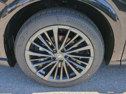 New 2026 Lexus RX 450h AWD image 11