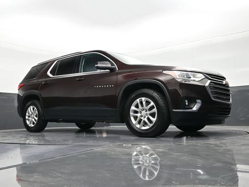 Used 2021 Chevrolet Traverse LT FWD image 26