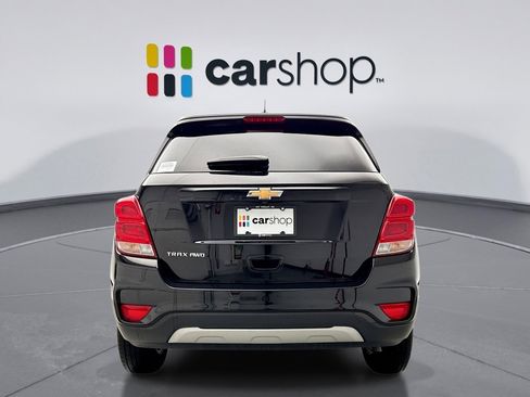 Used 2022 Chevrolet Trax LT w/ LT Convenience Package image 4