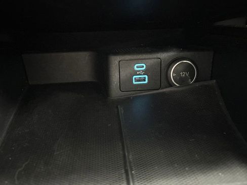 Used 2020 Ford Escape SE image 52