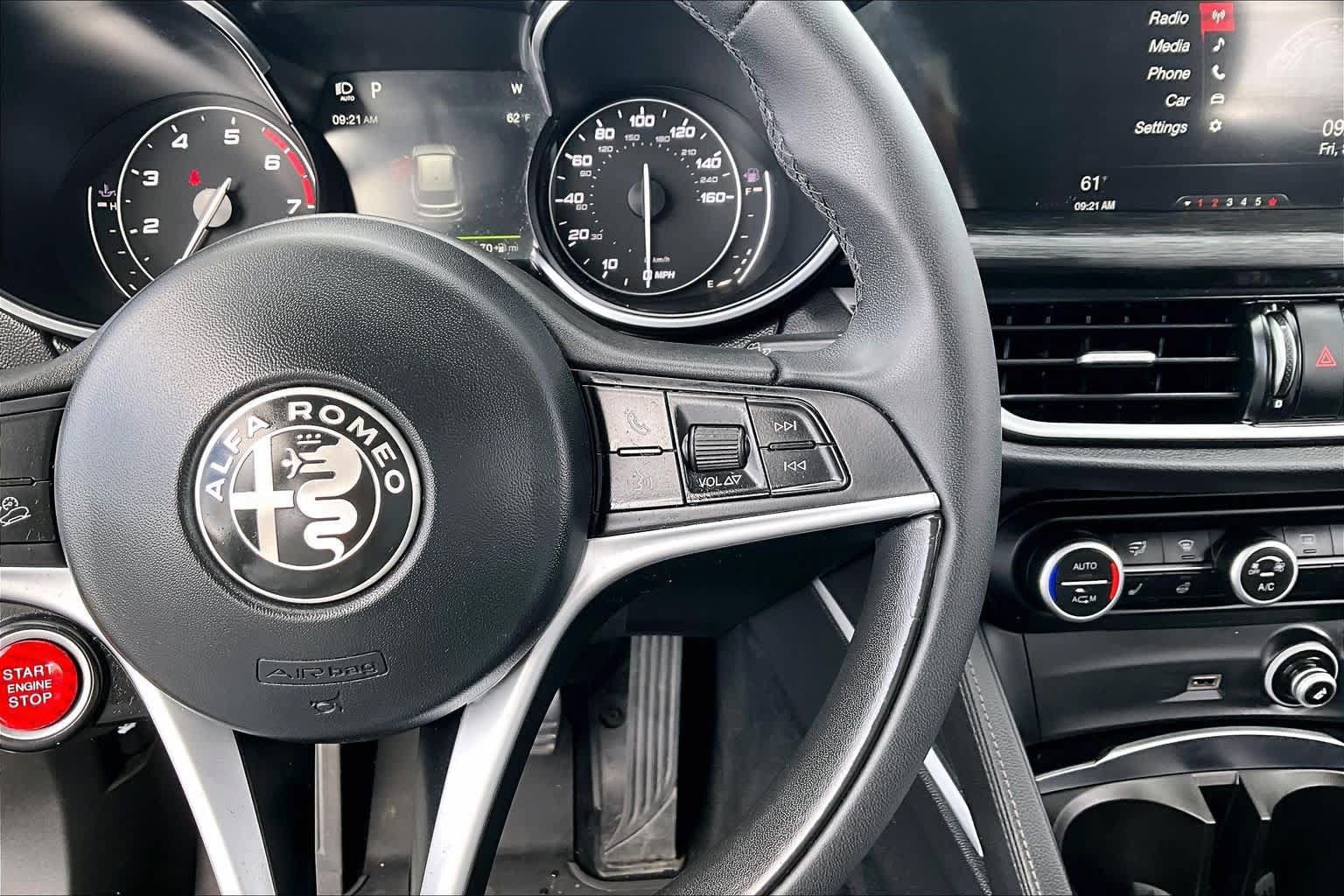 Used 2018 Alfa Romeo Stelvio AWD w/ Cold Weather Package image 25
