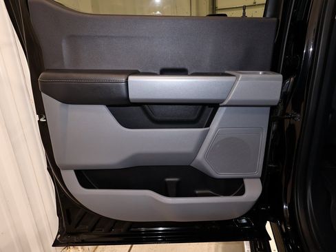 Certified 2024 Ford F450 XLT w/ 360-Degree Camera Package image 15