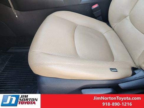 Used 2020 Toyota RAV4 LE image 25