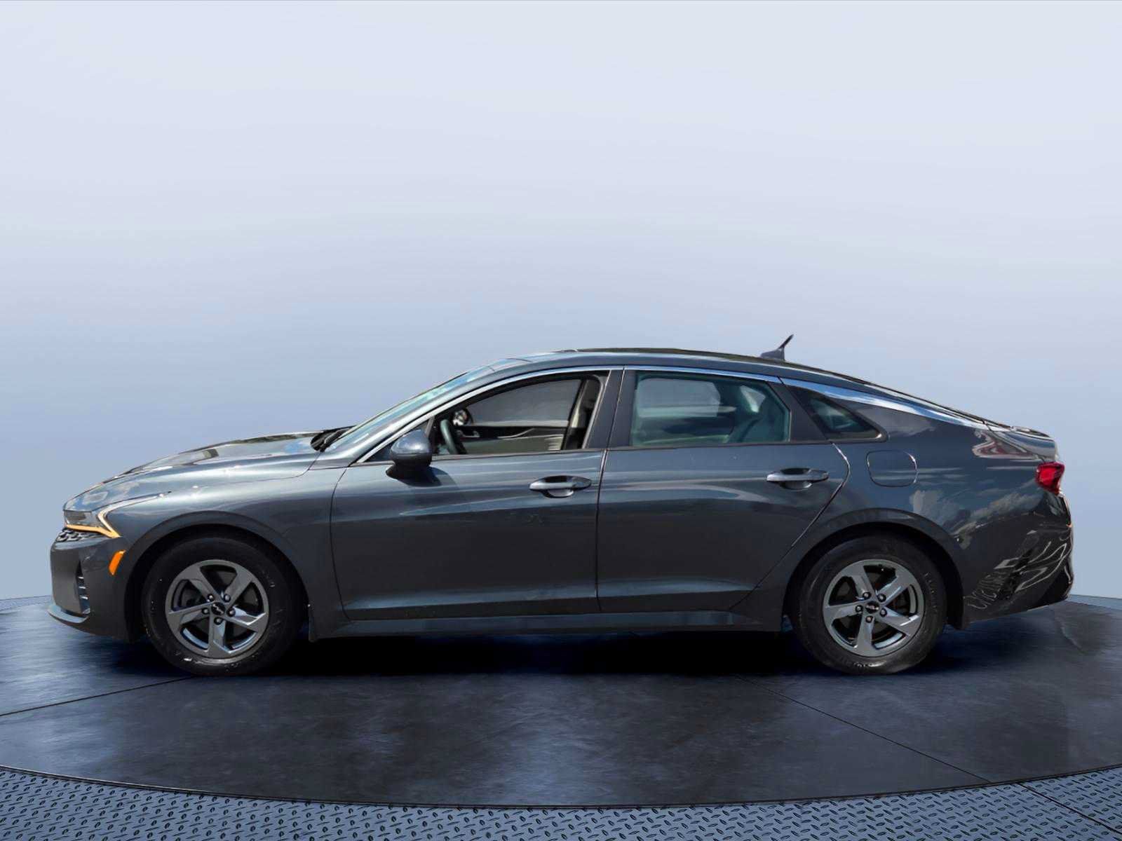 Used 2022 Kia K5 LXS FWD image 6