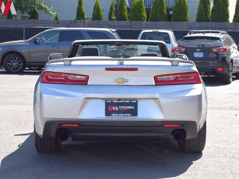 Used 2018 Chevrolet Camaro LT image 7