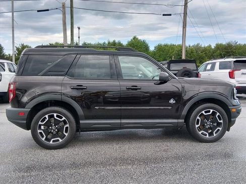 Used 2021 Ford Bronco Sport Outer Banks w/ Outer Banks Package AWD/4WD image 2