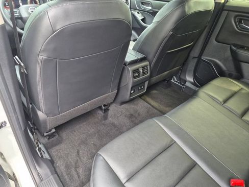 Used 2025 Nissan Rogue SL w/ Tech Package AWD/4WD image 22