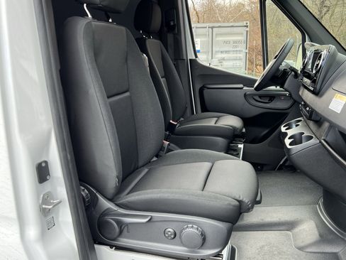 New 2026 Mercedes-Benz Sprinter 2500 image 27
