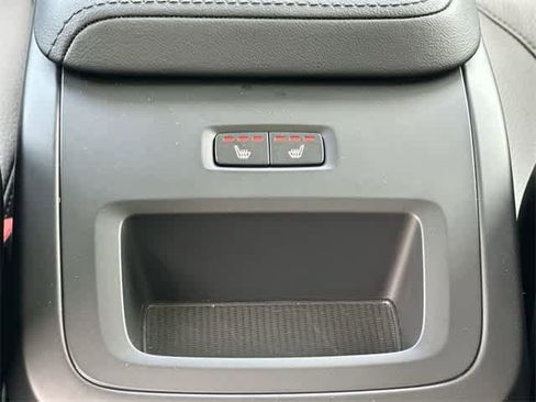 Used 2025 Volvo V60 B5 Cross Country Plus image 20
