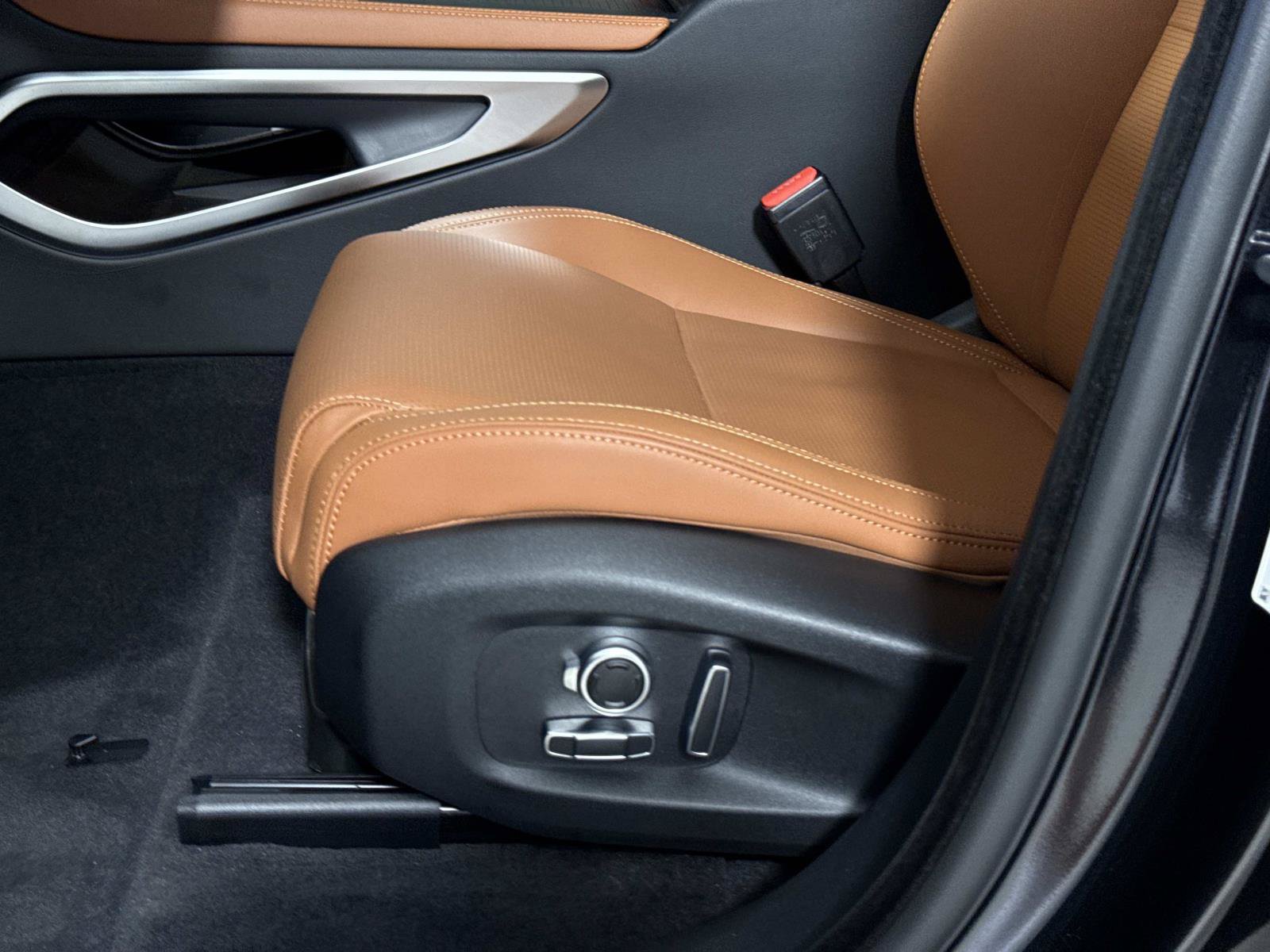 New 2026 Jaguar F-PACE R-Dynamic S AWD/4WD image 19