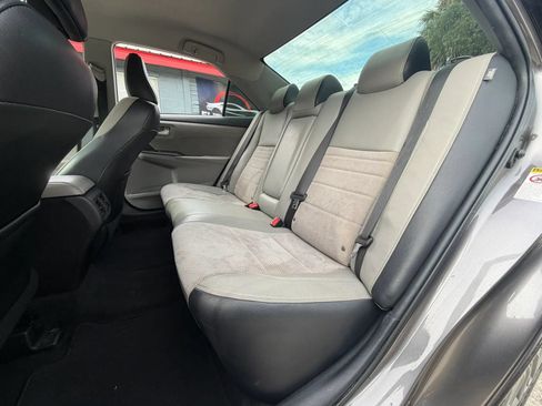 Used 2015 Toyota Camry XSE FWD image 9