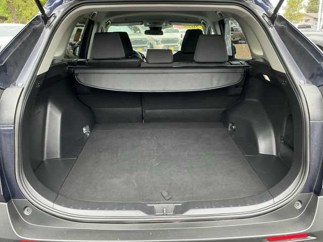 Used 2025 Toyota RAV4 XLE AWD/4WD image 23