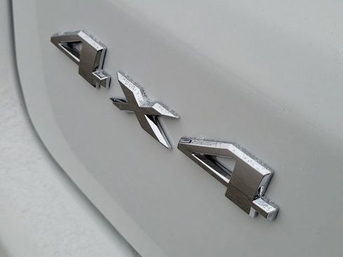 New 2026 Jeep Compass Latitude image 10