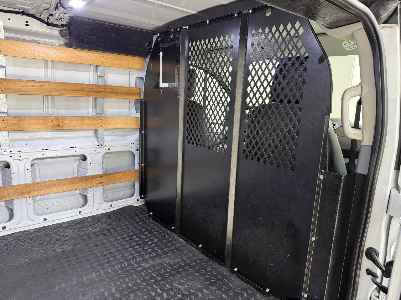 Used 2019 Ford Transit 250 130 Low Roof w/ Exterior Upgrade Package RWD image 78