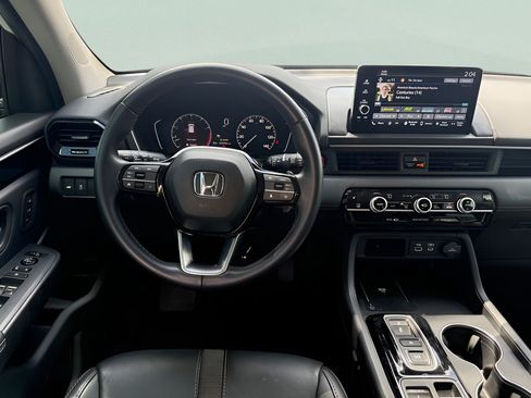 Certified 2025 Honda Pilot EX-L image 22