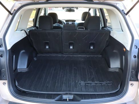 Used 2015 Subaru Forester 2.5i Premium AWD/4WD image 14