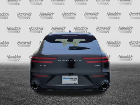 Used 2023 Genesis GV70 2.5T w/ Sport Prestige Package AWD/4WD image 9