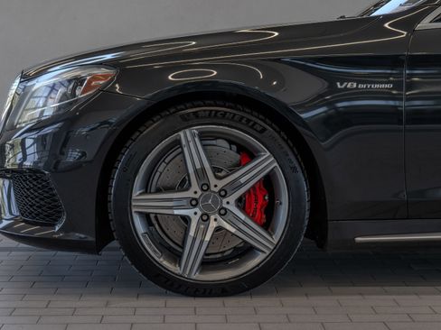 Used 2015 Mercedes-Benz S 63 AMG 4MATIC Sedan image 4