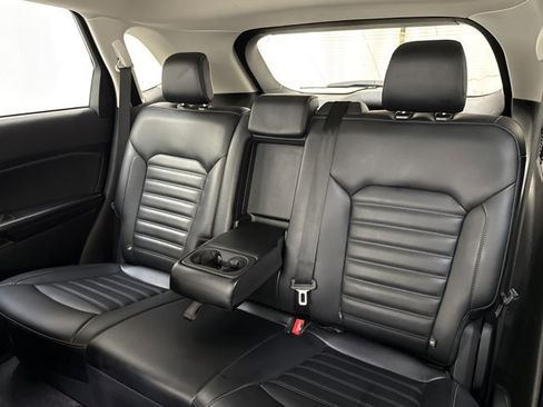 Used 2024 Ford Edge SEL image 13