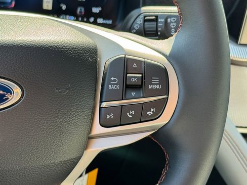 New 2025 Ford Explorer Active w/ Active Comfort Package image 28