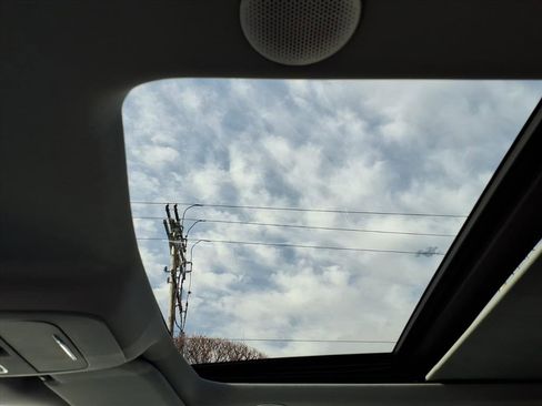 Used 2021 Ford F150 Lariat w/ Equipment Group 502A High image 14