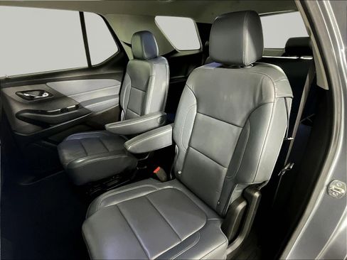 Used 2019 Chevrolet Traverse LT w/ LT Premium Package FWD image 22