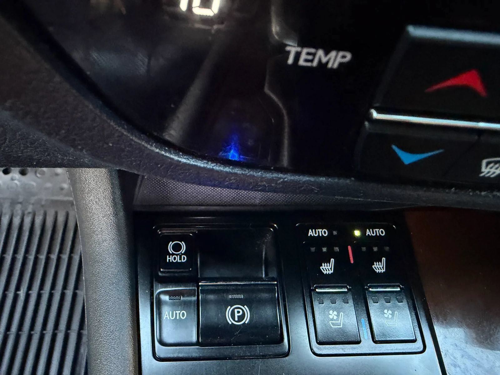 Used 2019 Lexus RX 450h AWD w/ Navigation Package image 17