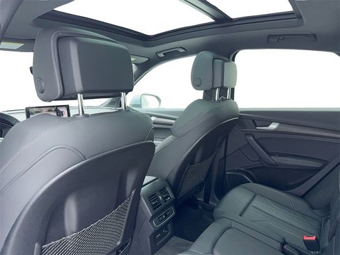 Used 2022 Audi Q5 2.0T Premium Plus w/ Premium Plus Package image 42