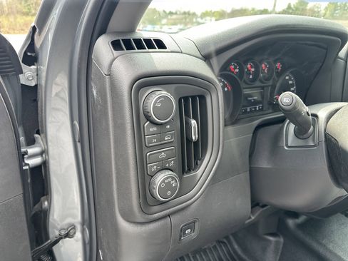 New 2026 Chevrolet Silverado 1500 W/T AWD/4WD image 9