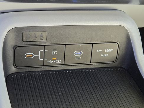 Used 2024 Hyundai Kona SEL image 21