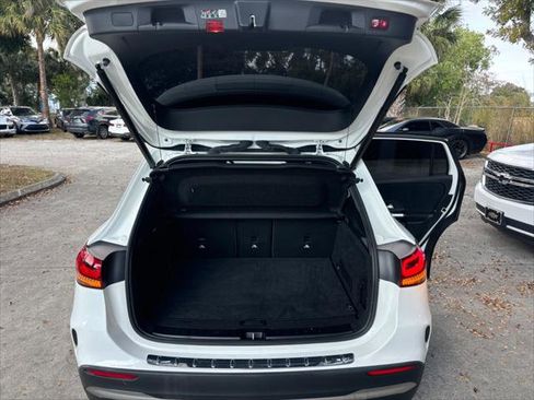 Used 2023 Mercedes-Benz GLA 35 AMG 4MATIC image 28