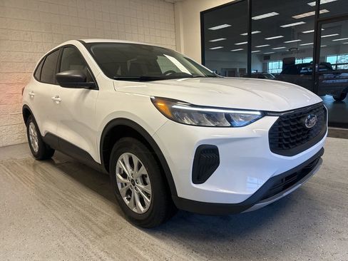 New 2026 Ford Escape Active w/ Cold Weather Package AWD/4WD image 7