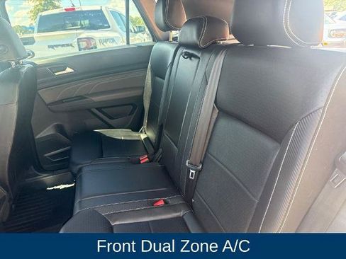 Used 2023 Volkswagen Atlas Cross Sport SEL R-Line AWD/4WD image 15