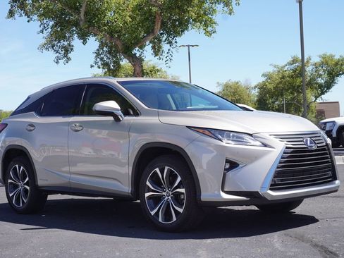 Used 2019 Lexus RX 450h AWD w/ Navigation Package image 4