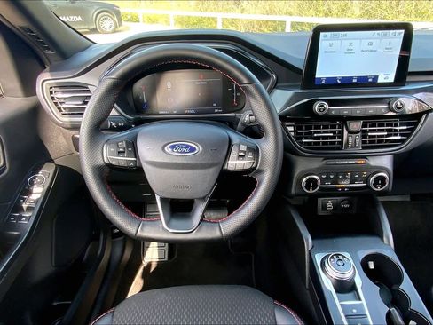 Used 2025 Ford Escape ST-Line FWD image 6