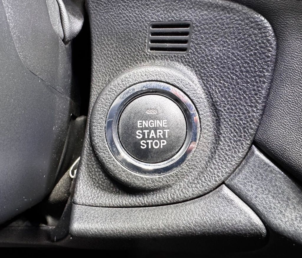 Used 2024 Subaru Outback Premium AWD/4WD image 28