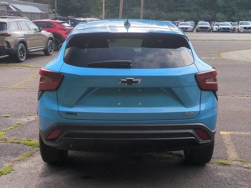 Used 2025 Chevrolet Trax RS w/ Driver Confidence Package FWD image 5