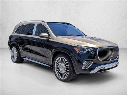 Used 2024 Mercedes-Benz Maybach GLS 600 4MATIC image 3