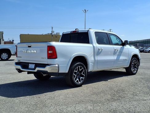 Used 2025 RAM 1500 Laramie AWD/4WD image 7
