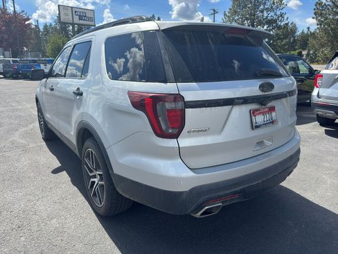 Used 2017 Ford Explorer Sport w/ Equipment Group 401A AWD/4WD image 7