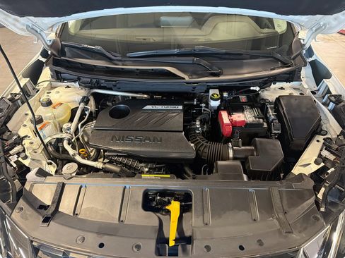 Used 2023 Nissan Rogue S AWD/4WD image 34
