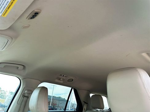 Certified 2020 Ford Explorer XLT w/ Equipment Group 202A image 11