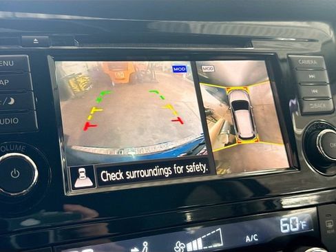 Used 2018 Nissan Rogue SL AWD/4WD image 14