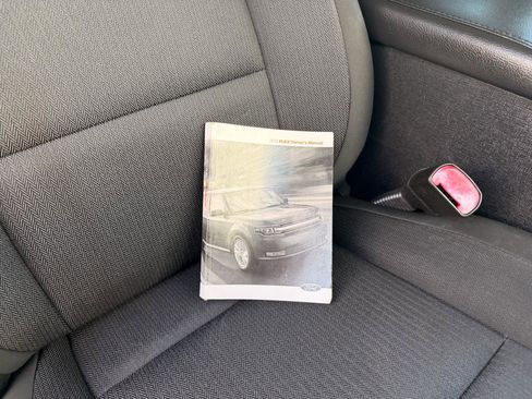 Used 2013 Ford Flex SE image 22