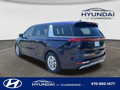 Used 2024 Kia Carnival LX FWD image 6