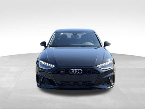 Used 2021 Audi S4 Premium Plus w/ Premium Plus Package image 2