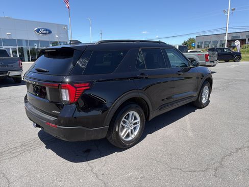 Certified 2026 Ford Explorer Active AWD/4WD image 3