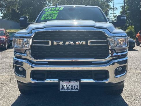 Used 2024 RAM 2500 Big Horn AWD/4WD image 2