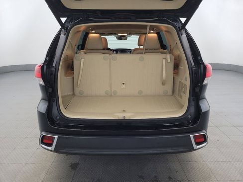 Used 2019 Toyota Highlander Limited image 29