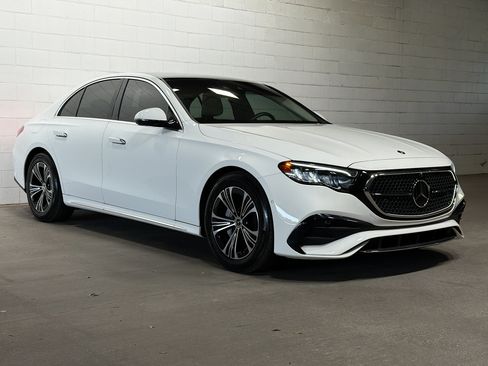 Used 2024 Mercedes-Benz E 350 4MATIC Sedan w/ Driver Assistance Package image 7